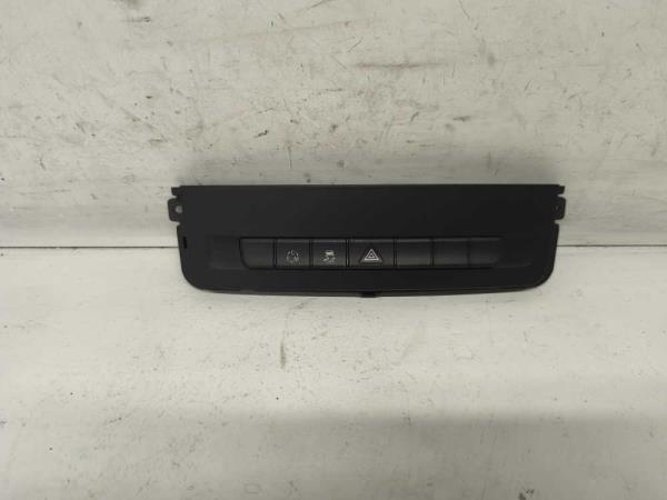 BOUTON 4 CLIGNOTANT MERCEDES - Vue 1